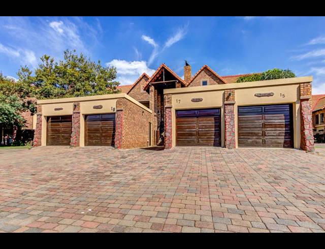 2 BEDROOM PROPERTY TO RENT IN GLEN MARAIS